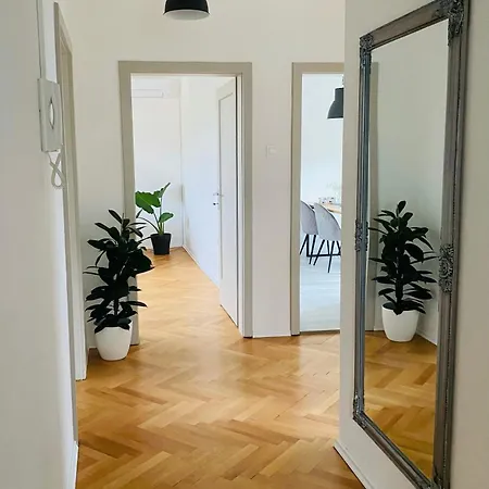 Apartma Srecko, Sežana